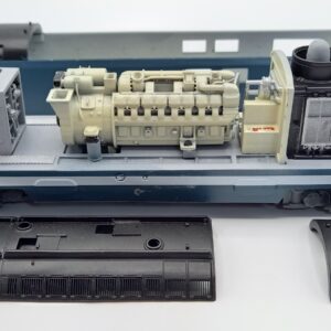 Kit BB67400 coque + moteur à peindre